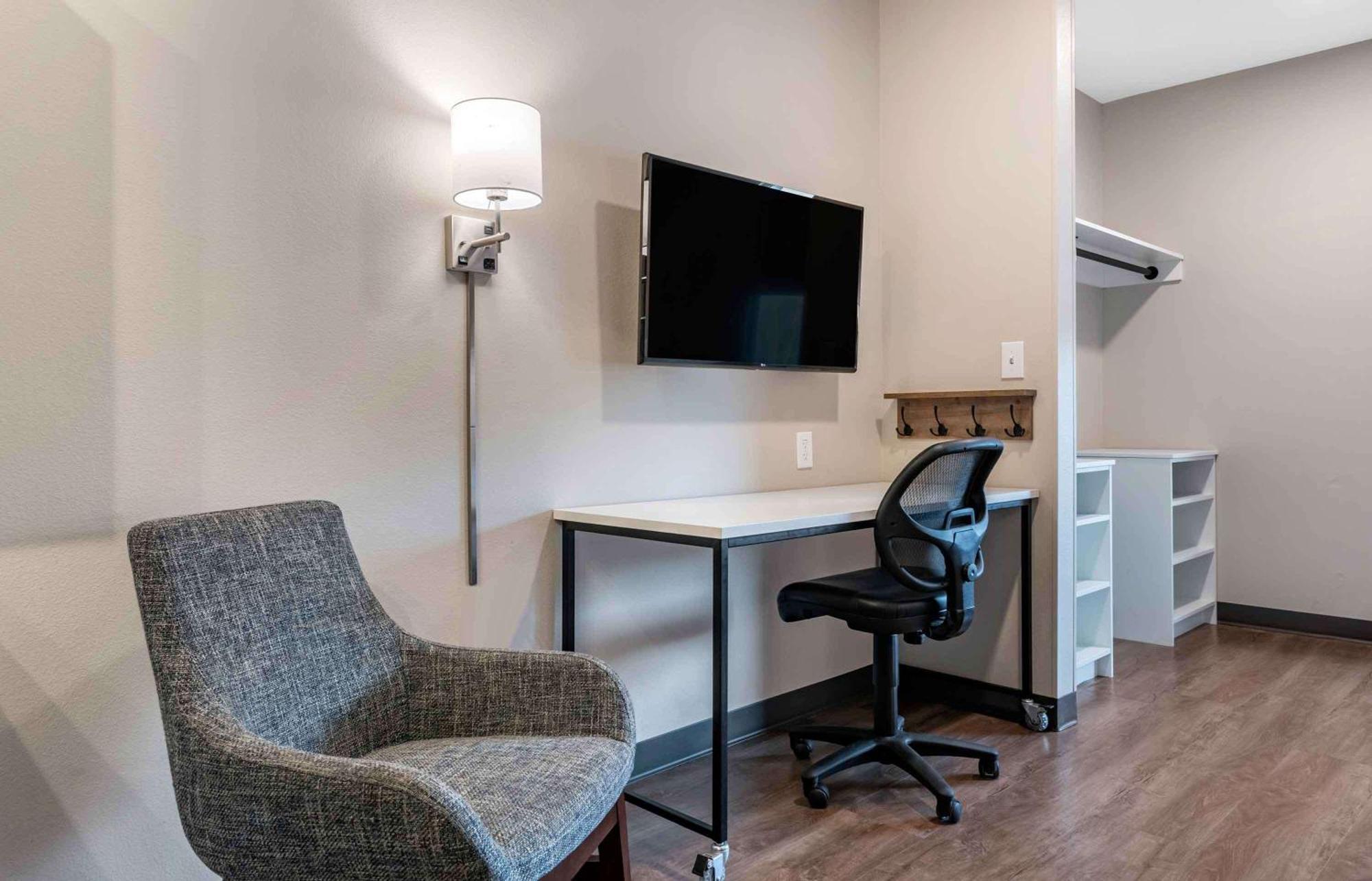 Extended Stay America Premier Suites - Tampa - Fairgrounds - Casino Zewnętrze zdjęcie
